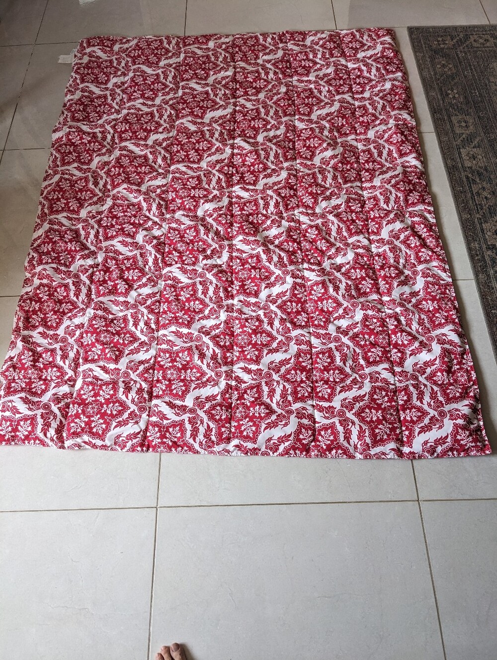 Red and White Floral Quilted Throw
